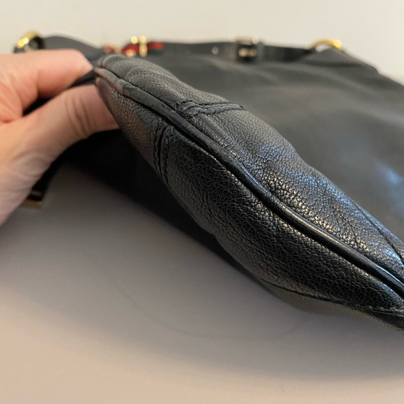 Authentic Gucci vintage leather purse - Picture 7 of 16
